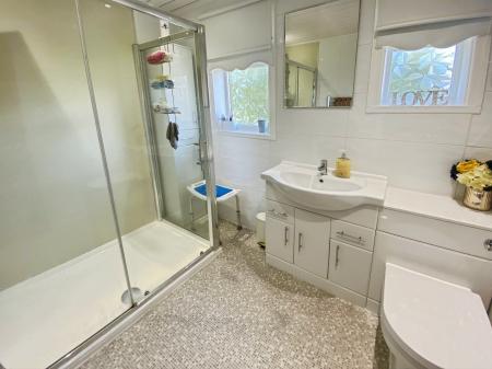 3 bedroom End of terrace house for sale in Broad Place, Norris Green, Liverpool, L11