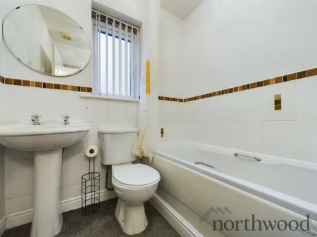 4 bedroom Town house for sale in Carillion Close, Liverpool, L11