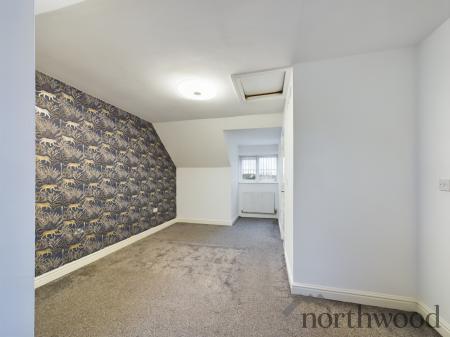 4 bedroom Town house for sale in Carillion Close, Liverpool, L11