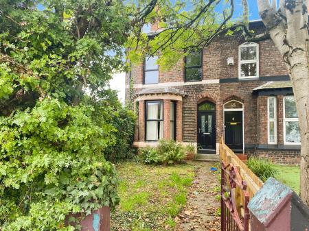 4 bedroom End of terrace house for sale in Derby Lane, Old Swan, Liverpool, L13