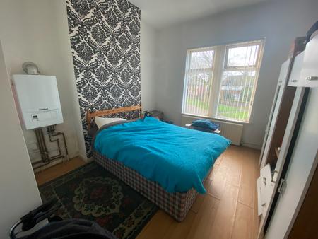3 bedroom Flat for sale in Lisburn Lane, Tuebrook, Liverpool, L13