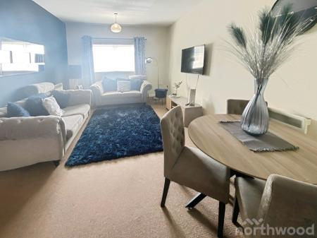 2 bedroom Flat for sale in Lowbridge Court, Garston, Liverpool, L19