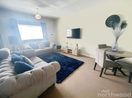 2 bedroom Flat for sale in Lowbridge Court, Garston, Liverpool, L19