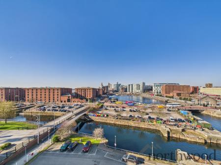 2 bedroom Flat for sale in Royal Quay, City Centre, Liverpool, L3