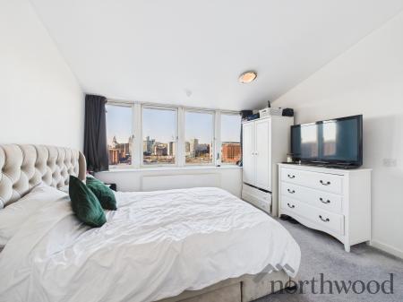 2 bedroom Flat for sale in Royal Quay, City Centre, Liverpool, L3