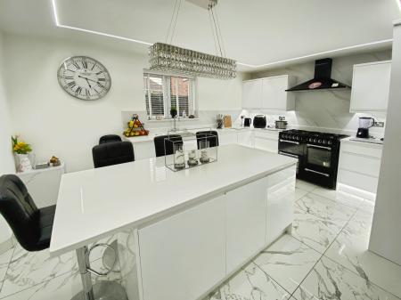 4 bedroom Semi-detached house for sale in Circular Road West, Norris Green, Liverpool, L11