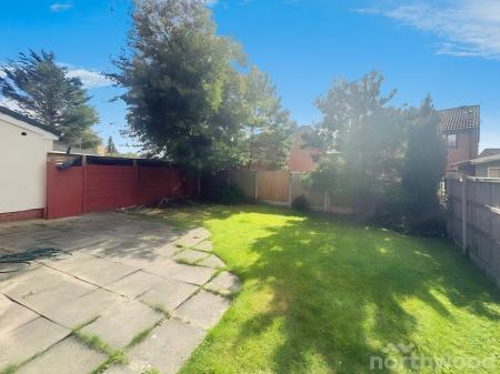 3 bedroom Semi-detached house to let in Rye Grove, West Derby, Liverpool, L12