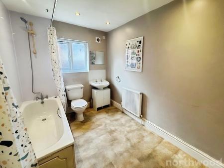 3 bedroom Terraced House to let in Toxteth Grove, Liverpool, L8