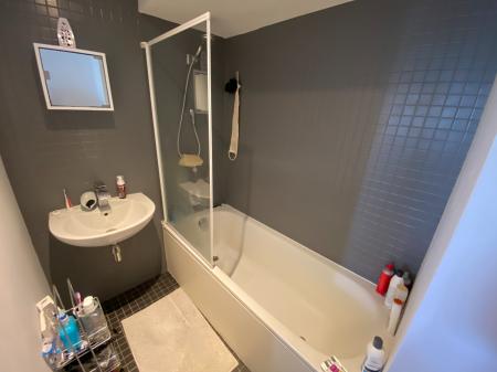 1 bedroom Flat to let in Shaw Street, City Centre, Liverpool, L6