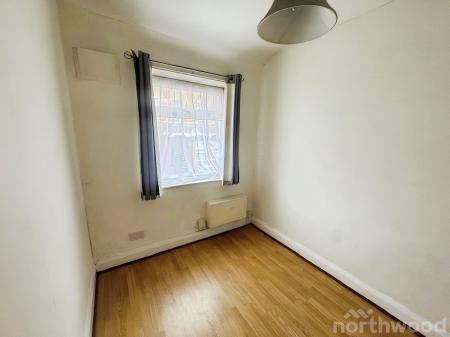 2 bedroom Terraced House to let in Seaforth Road, Liverpool, L21