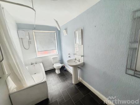 2 bedroom Terraced House to let in Seaforth Road, Liverpool, L21