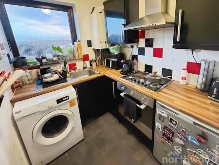 1 bedroom Flat to let in Balmoral Court, Tuebrook, Liverpool, L13