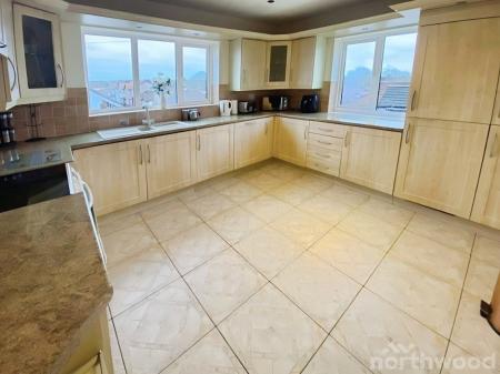 2 bedroom Flat for sale in Darley Drive, West Derby, Liverpool, L12