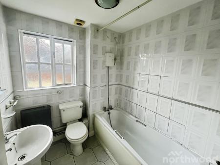 1 bedroom Flat to let in Village Plaza, Town Row, West Derby, Liverpool, L12