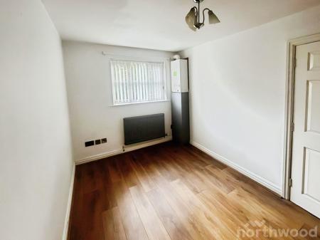 1 bedroom Flat to let in Village Plaza, Town Row, West Derby, Liverpool, L12
