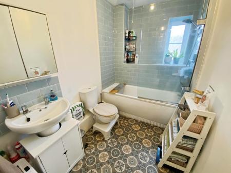 2 bedroom Flat for sale in Rectory Court, Prescot, Liverpool, L34