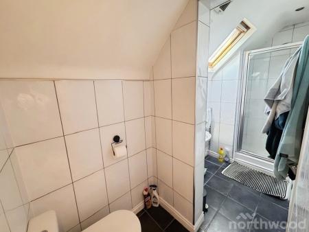 2 bedroom Flat to let in East Albert Road, Aigburth, Liverpool, L17