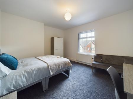 8 bedroom Terraced House for sale in Church Road, Walton, Liverpool, L4