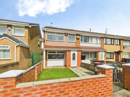 3 bedroom Semi-detached house to let in Alma Close, Fazakerley, Liverpool, L10