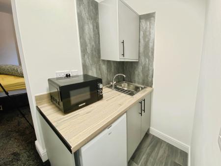 6 bedroom End of terrace house for sale in Walton Hall Avenue, Walton, Liverpool, L4