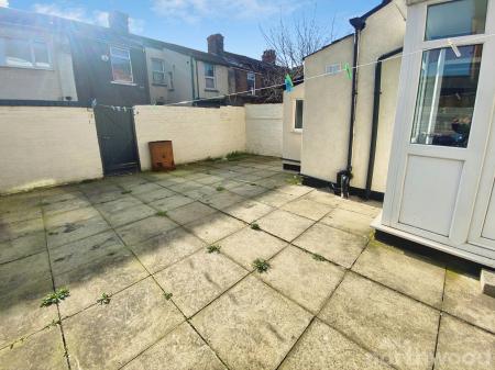 6 bedroom Terraced House for sale in Queens Drive, Walton, Liverpool, L4