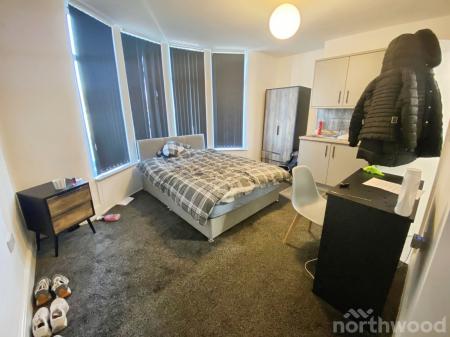 6 bedroom Terraced House for sale in Queens Drive, Walton, Liverpool, L4