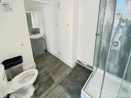 6 bedroom Terraced House for sale in Queens Drive, Walton, Liverpool, L4