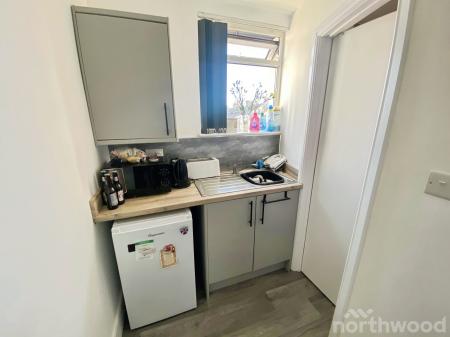 6 bedroom Terraced House for sale in Queens Drive, Walton, Liverpool, L4