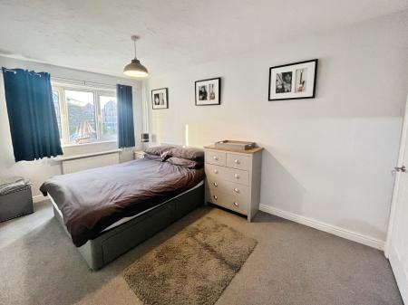 2 bedroom Flat to let in South Ferry Quay, City Quay, Liverpool, L3