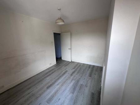 2 bedroom Semi-detached house for sale in Worplesdon Road, Guildford, GU2