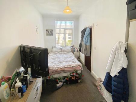 6 bedroom Terraced House for sale in Queens Drive, Anfield, Liverpool, L4