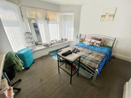 6 bedroom Terraced House for sale in Queens Drive, Anfield, Liverpool, L4