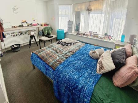 6 bedroom Terraced House for sale in Queens Drive, Anfield, Liverpool, L4