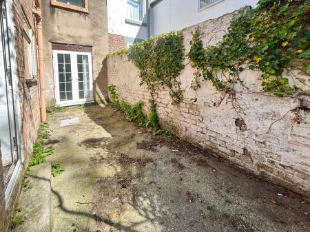 4 bedroom Terraced House for sale in Clifton Road, Anfield, Liverpool, L6