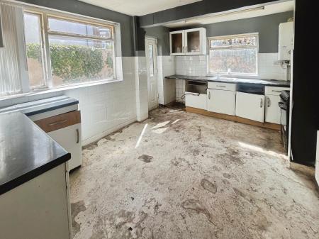 4 bedroom Terraced House for sale in Clifton Road, Anfield, Liverpool, L6