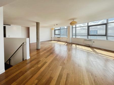 2 bedroom Flat for sale in Beetham Tower, Old Hall Street, City Centre, Liverpool, L3