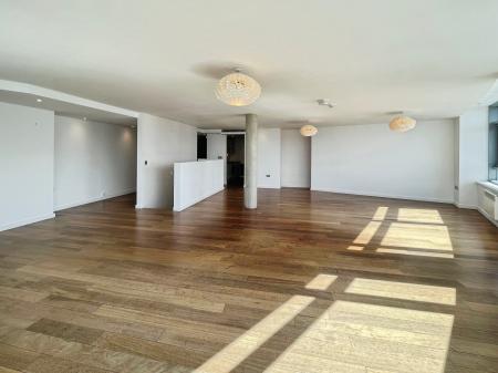 2 bedroom Flat for sale in Beetham Tower, Old Hall Street, City Centre, Liverpool, L3