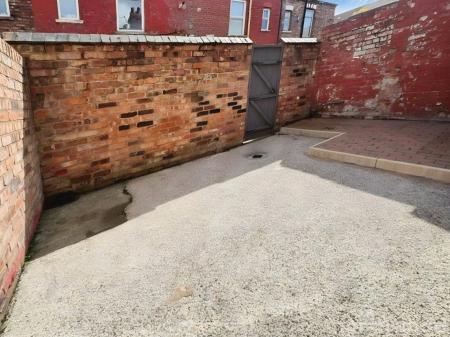 3 bedroom Terraced House to let in Colwyn Road, Old Swan, Liverpool, L13