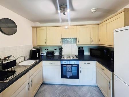 2 bedroom Flat to let in Woodsome Park, Gateacre, Liverpool, L25