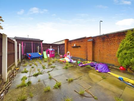 3 bedroom End of terrace house for sale in Whitehaven Road, Everton, Liverpool, L5