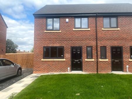 3 bedroom Semi-detached house to let in South Dean Road, Liverpool, L14