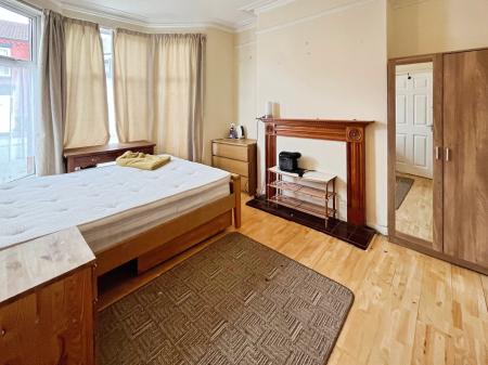 3 bedroom Terraced House for sale in Gainsborough Road, Wavertree, Liverpool, L15