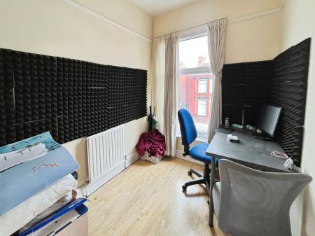 3 bedroom Terraced House for sale in Gainsborough Road, Wavertree, Liverpool, L15