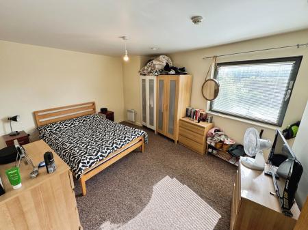 1 bedroom Flat to let in The Reach, Liverpool City Centre