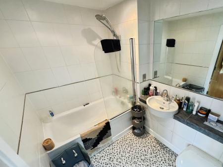 1 bedroom Flat to let in The Reach, Liverpool City Centre