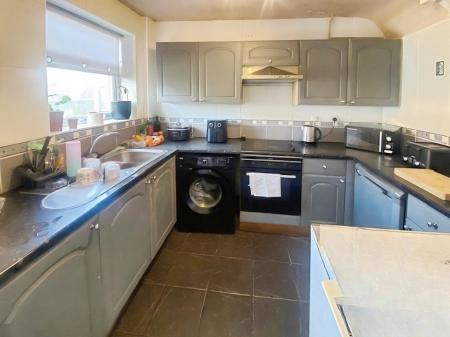 3 bedroom End of terrace house for sale in Lorenzo Drive, Norris Green, Liverpool, L11