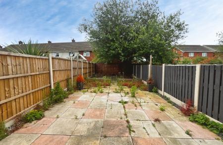 3 bedroom Terraced House to let in Leathers Lane, Halewood, Liverpool, L26