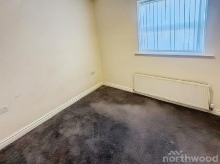 2 bedroom Flat to let in Buckingham Road, Tuebrook, Liverpool, L13