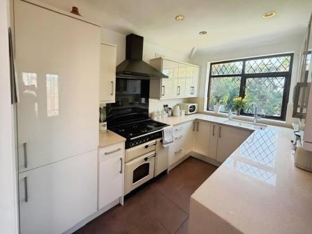 4 bedroom Semi-detached house for sale in Queenscourt Road, Liverpool, L12