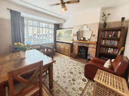 4 bedroom Semi-detached house for sale in Queenscourt Road, Liverpool, L12